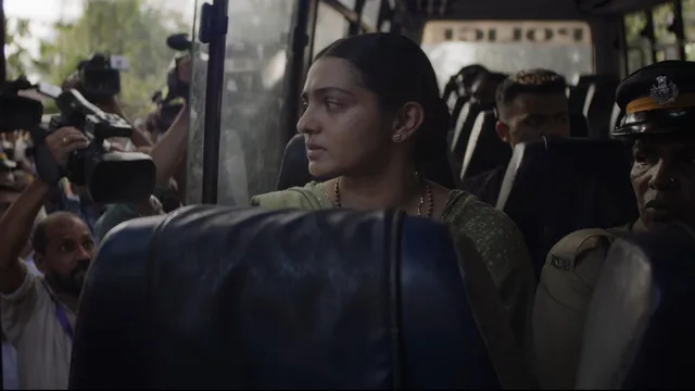 പ്രഥമ ദൃഷ്ട്യാ കുറ്റക്കാർ 剧照 6