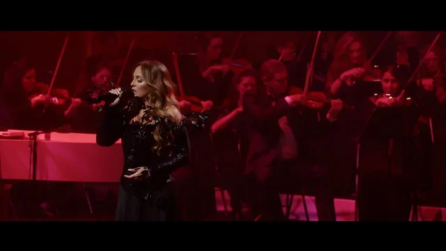 Hélène Ségara : Symphonique 剧照 1