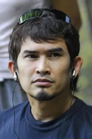 พชร์ อานนท์