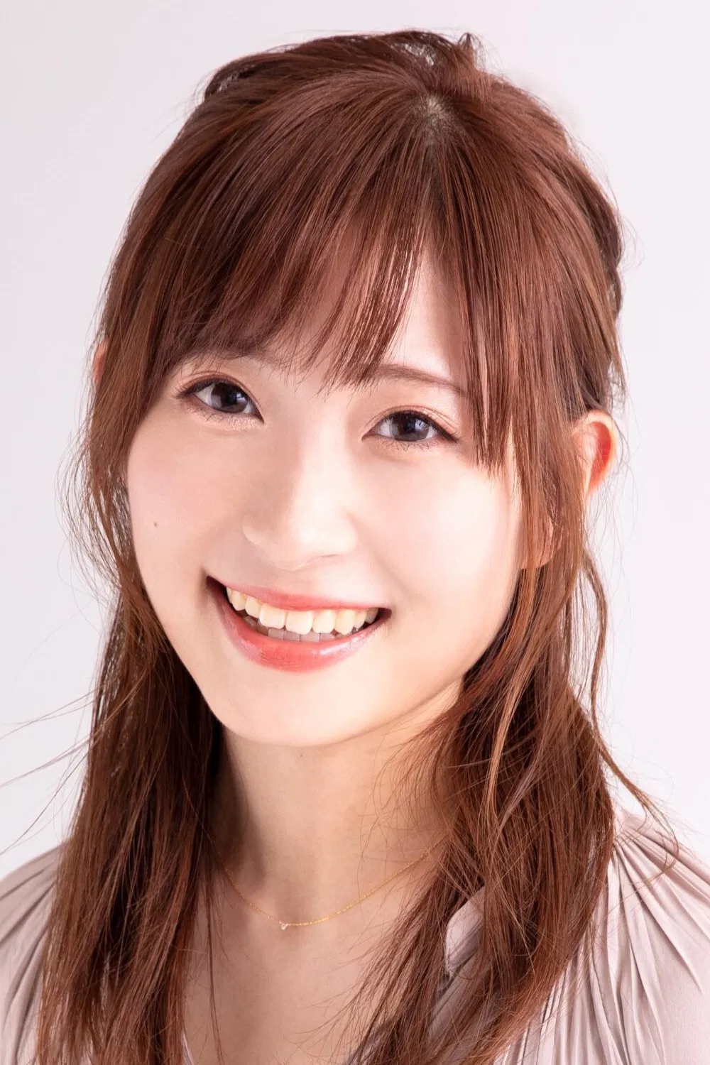 白石晴香