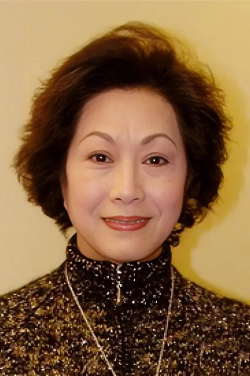 白茵