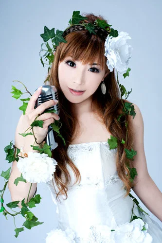 榊原由依