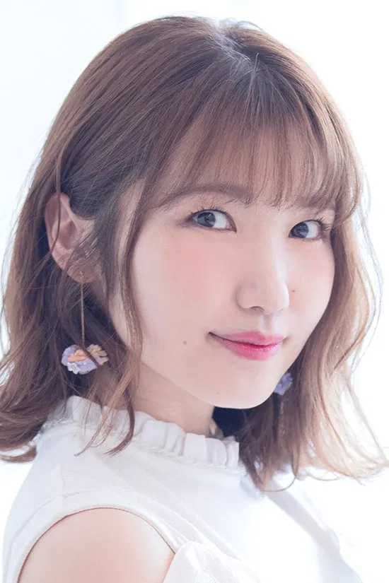 内田彩