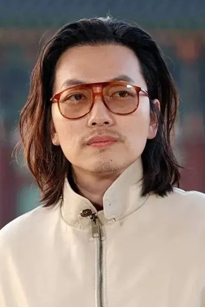 李东辉