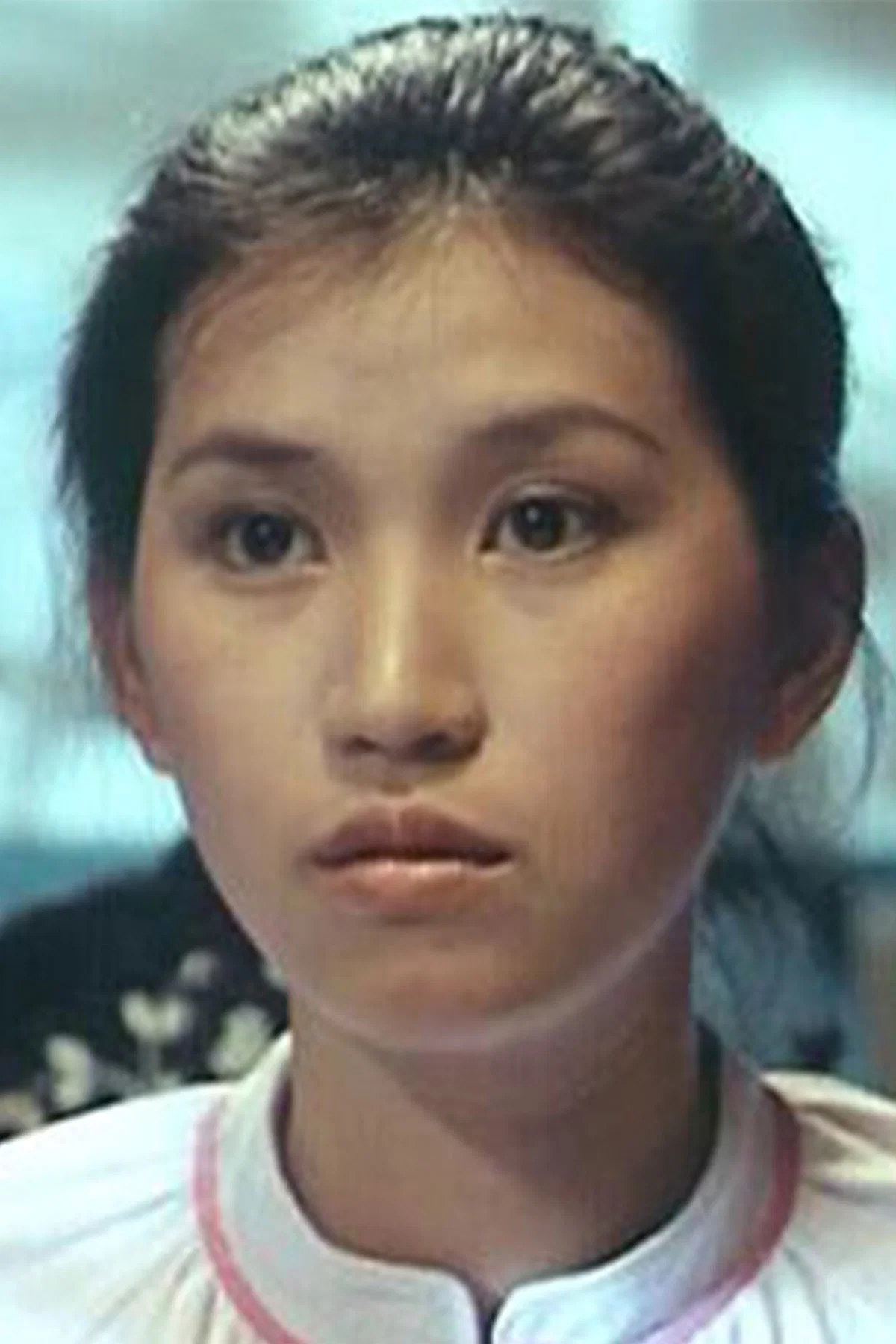 余绮霞