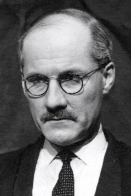 Angus MacKay