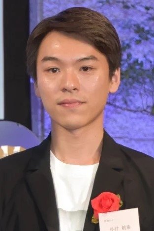 长村航希