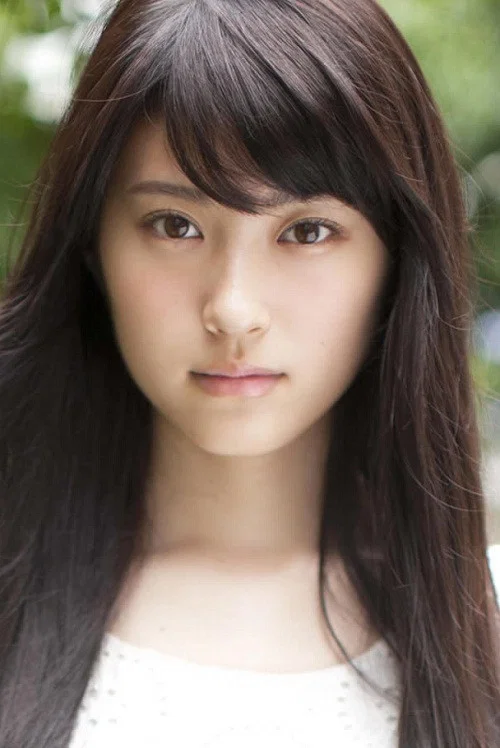小山莉奈