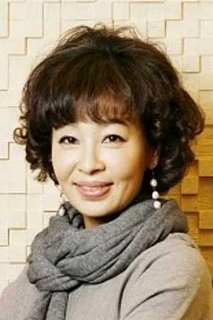 李美英