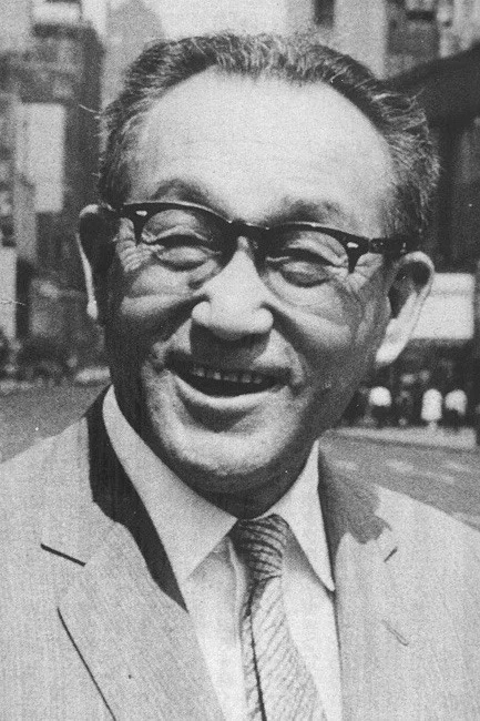圆谷英二