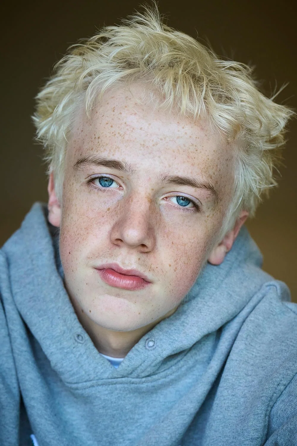 Leo Ashton