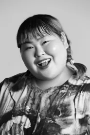 黄美英