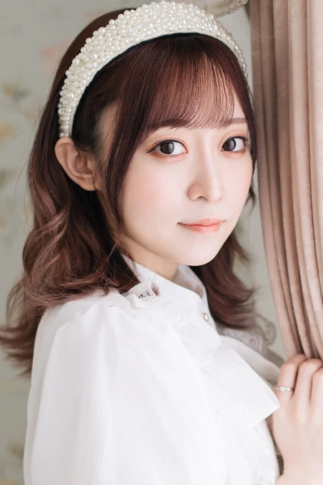 石飞惠里花