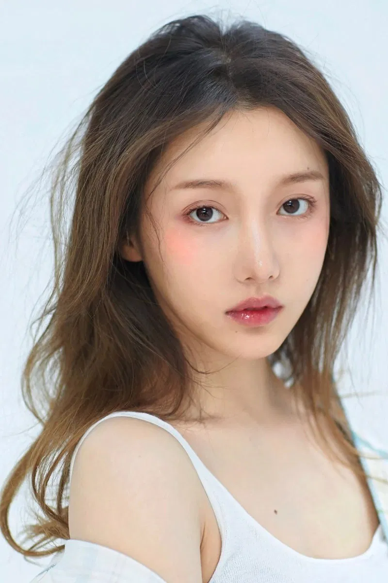 姜贞羽