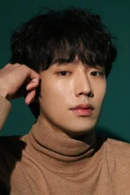 李基泽