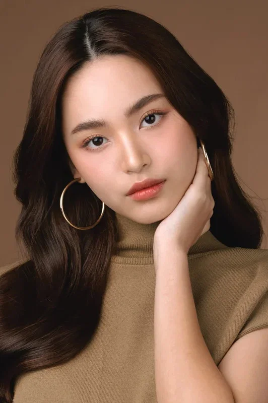 永瓦蕾·安尼柏尔
