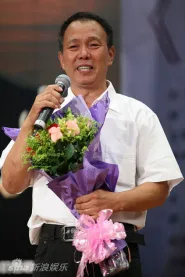 陈征