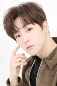 李泰彬
