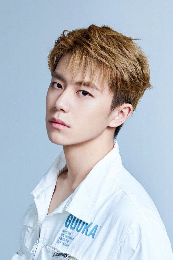 潘麓宇