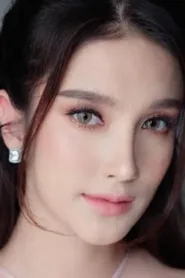 ปภาดา กลิ่นสุมาลย์