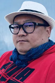 李依璠