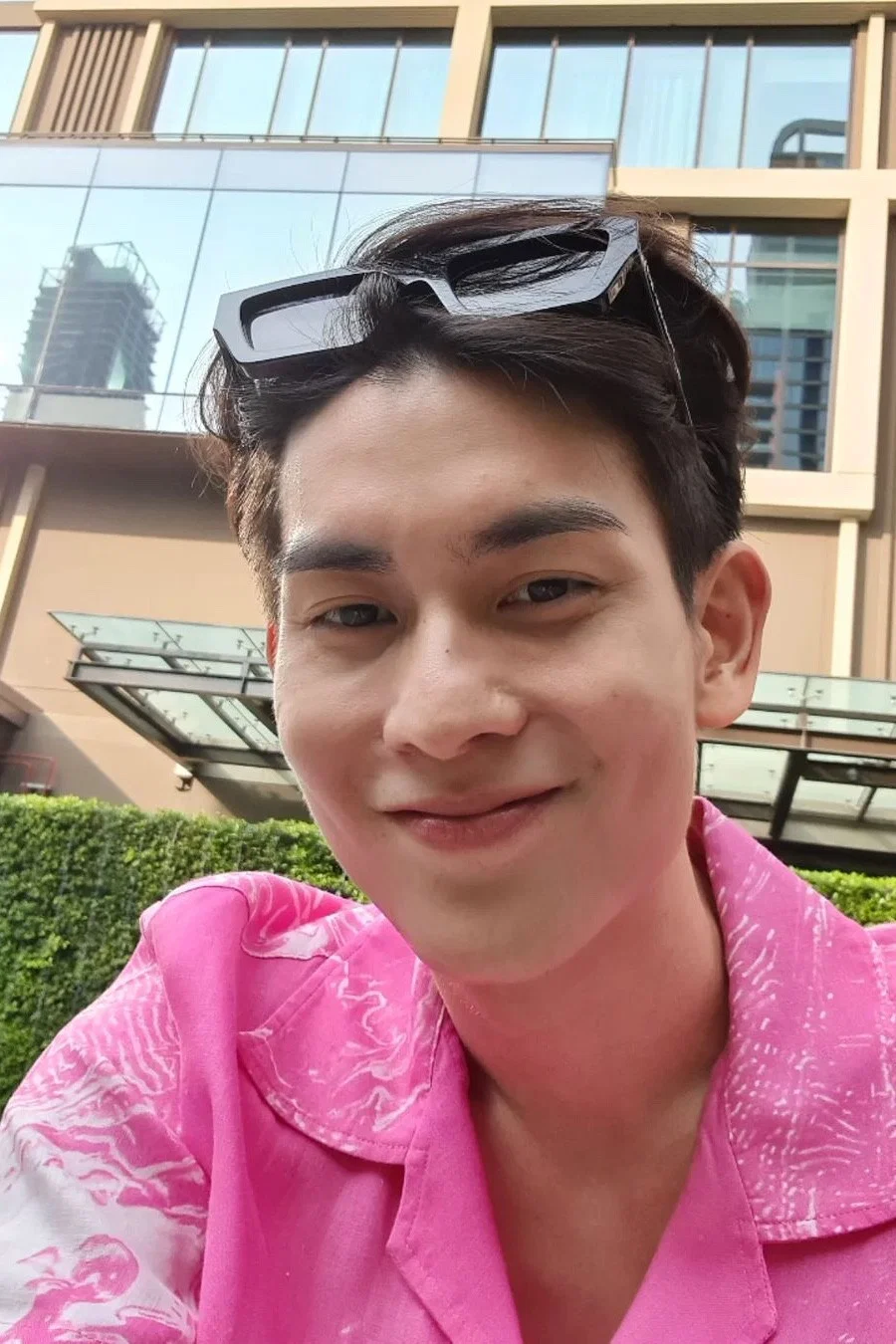 สัพพัญญู ปนาทกุล