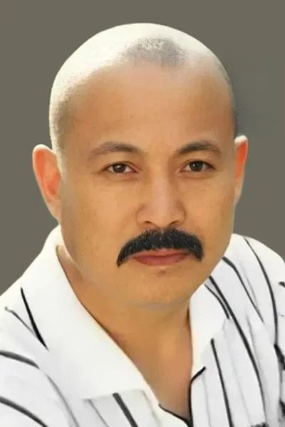 李明