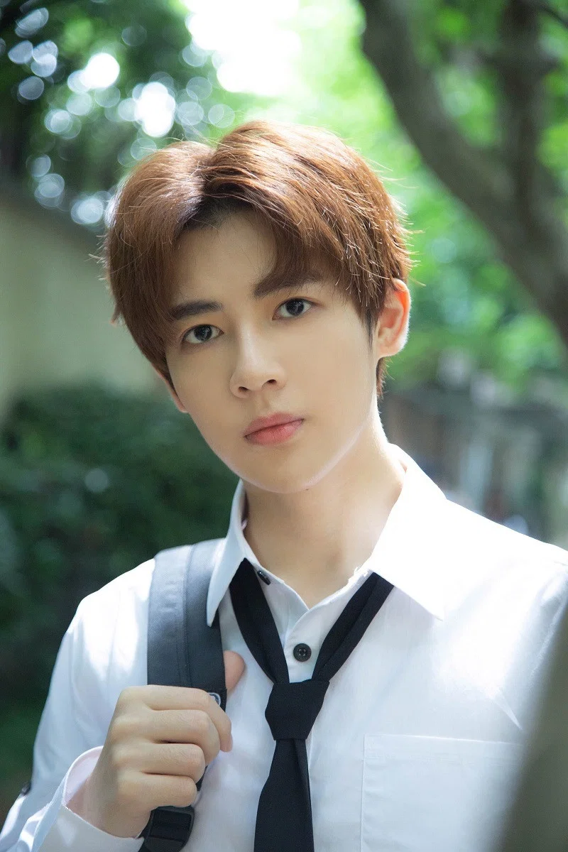 苟晨浩宇