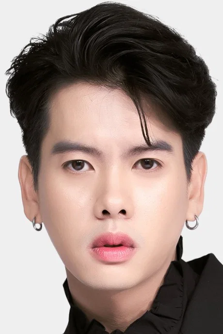 ธนากร ชื่นอารมณ์