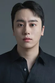 李英俊