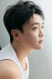 杨云屾
