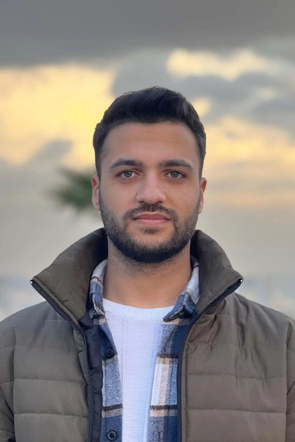Mo Azawi