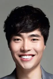 윤지욱