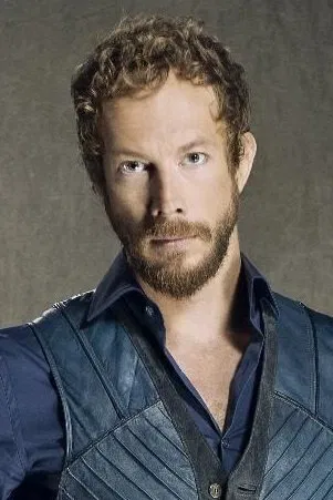克里斯汀·霍尔登·里德