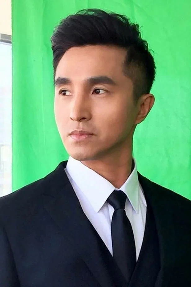 王少伟