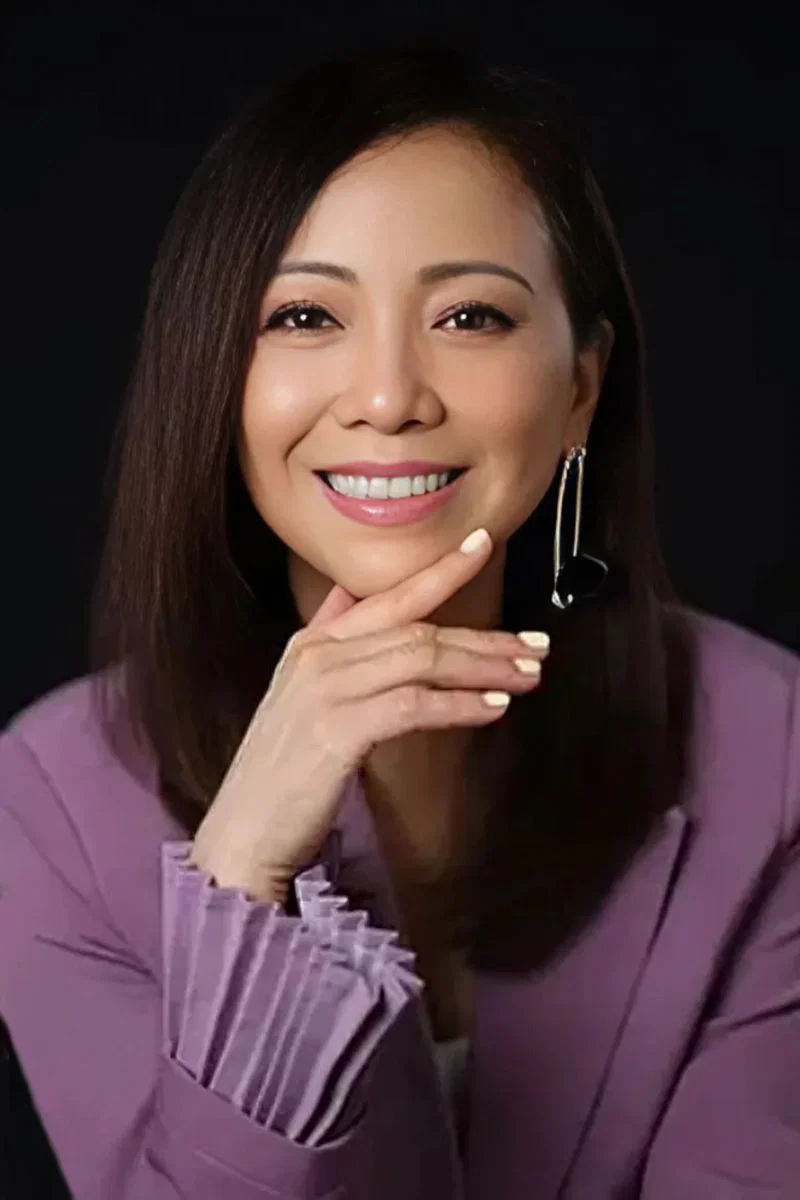 邓萃雯