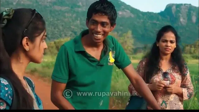 සුදු ඇඳගෙන කළු ඇවිදින් 剧照 2